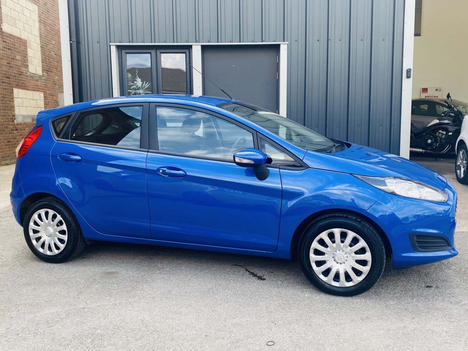 2013 Ford FIESTA 1.3 Style, exterior view 3