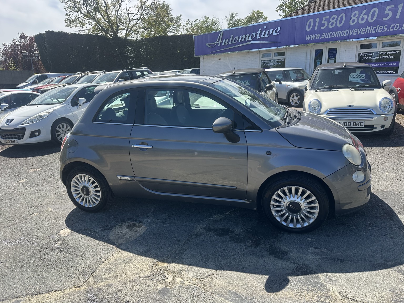 2010 Fiat 500 1.2 Lounge, exterior view 3