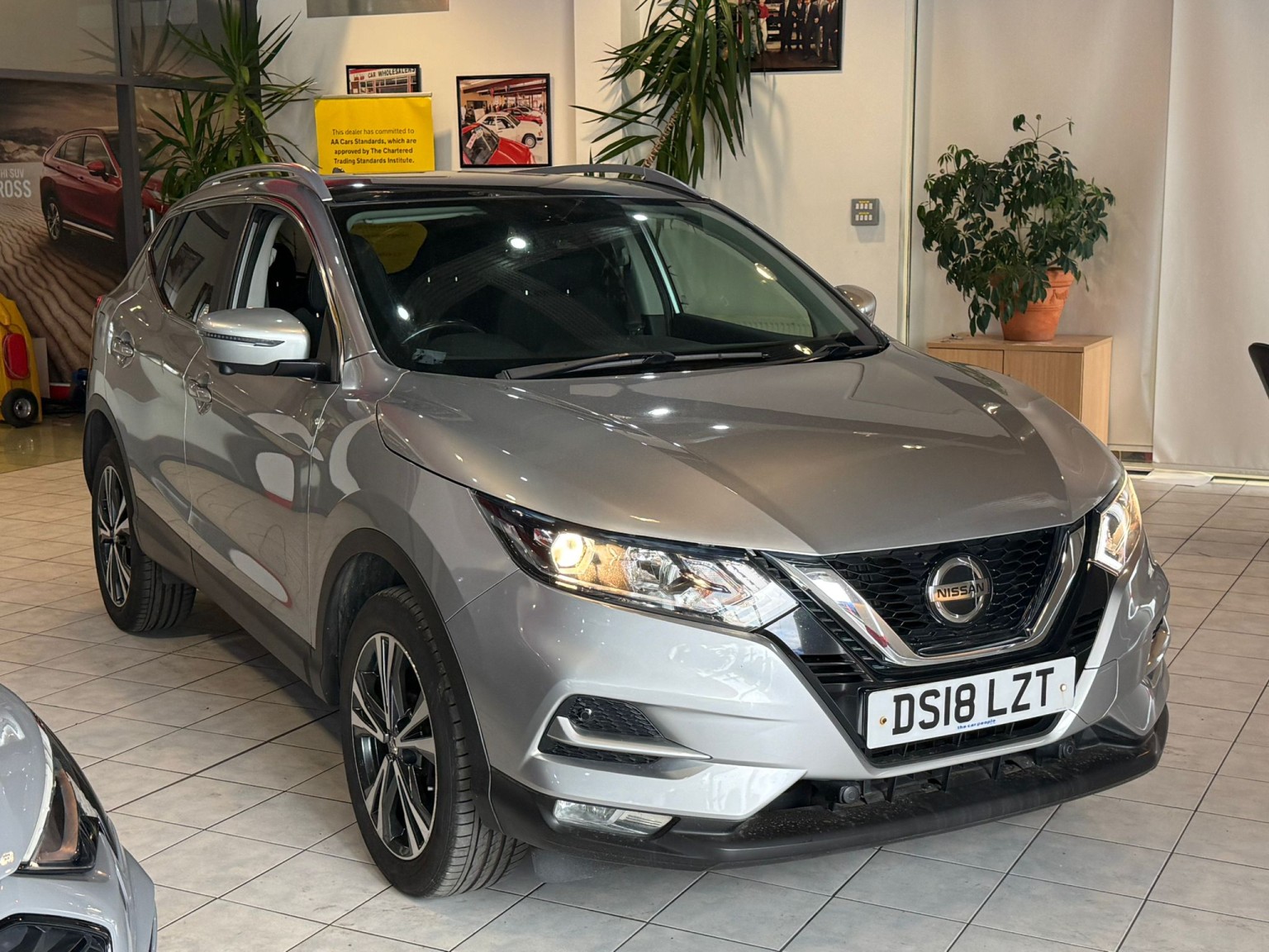 2018 Nissan QASHQAI 1.5 dCi N-Connecta, exterior view 2