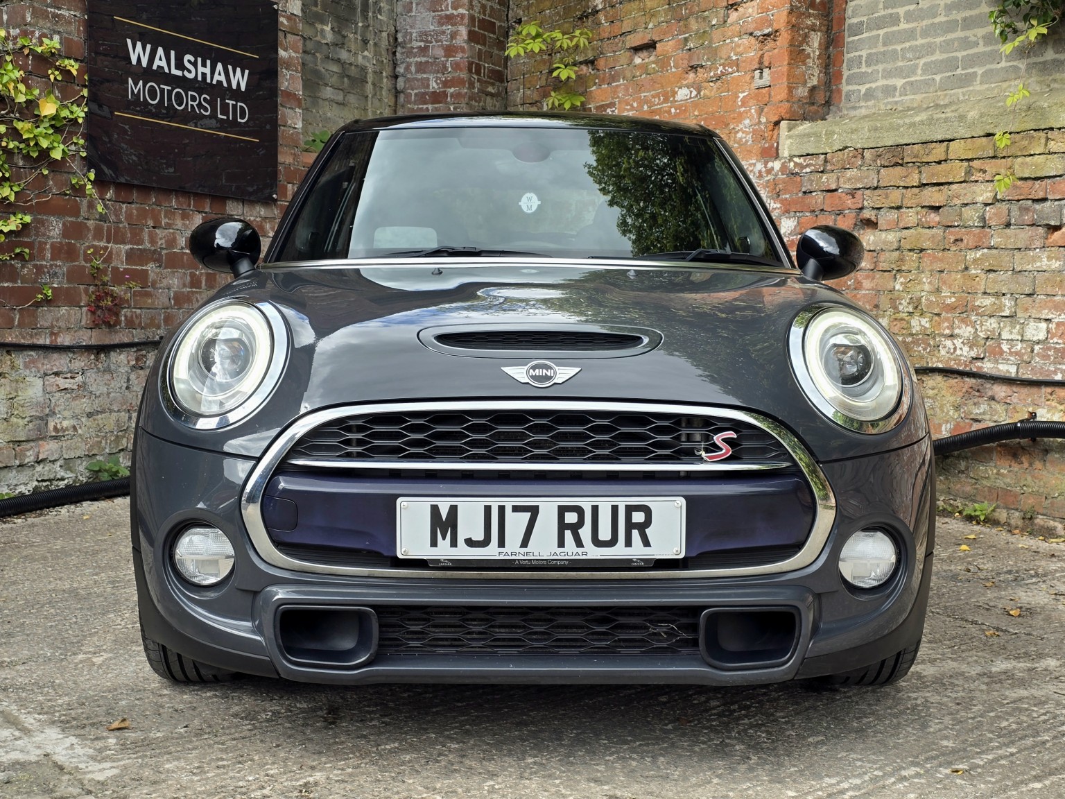 2017 MINI HATCH 2.0 5-Door Hatch Cooper SD, exterior view 2
