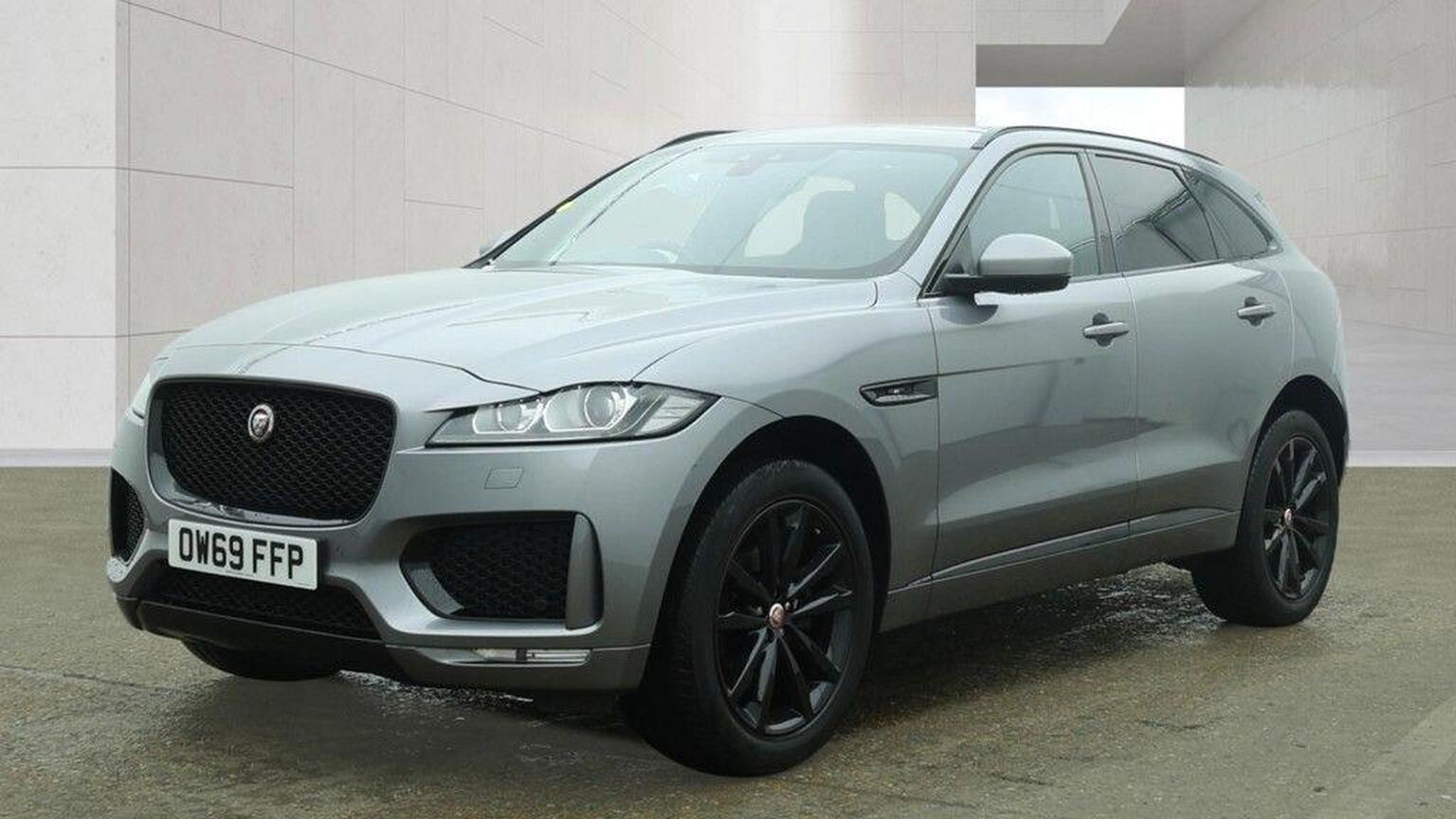 2020 Jaguar F-PACE 2.0 D180 Chequered Flag Auto AWD Euro 6 (s/s) 5dr, exterior view 2