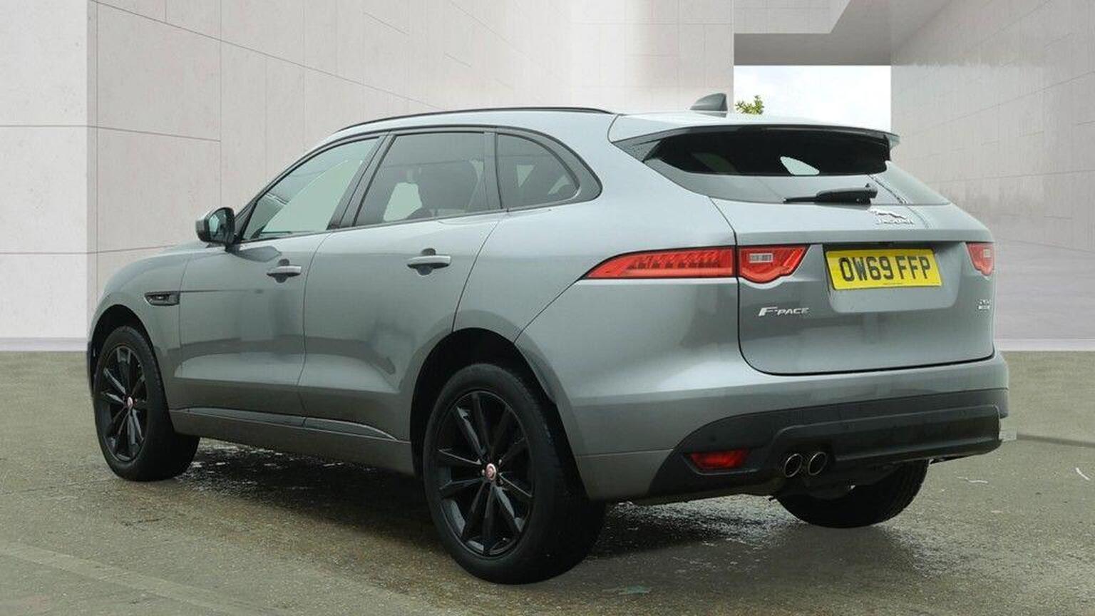 2020 Jaguar F-PACE 2.0 D180 Chequered Flag Auto AWD Euro 6 (s/s) 5dr, exterior view 3