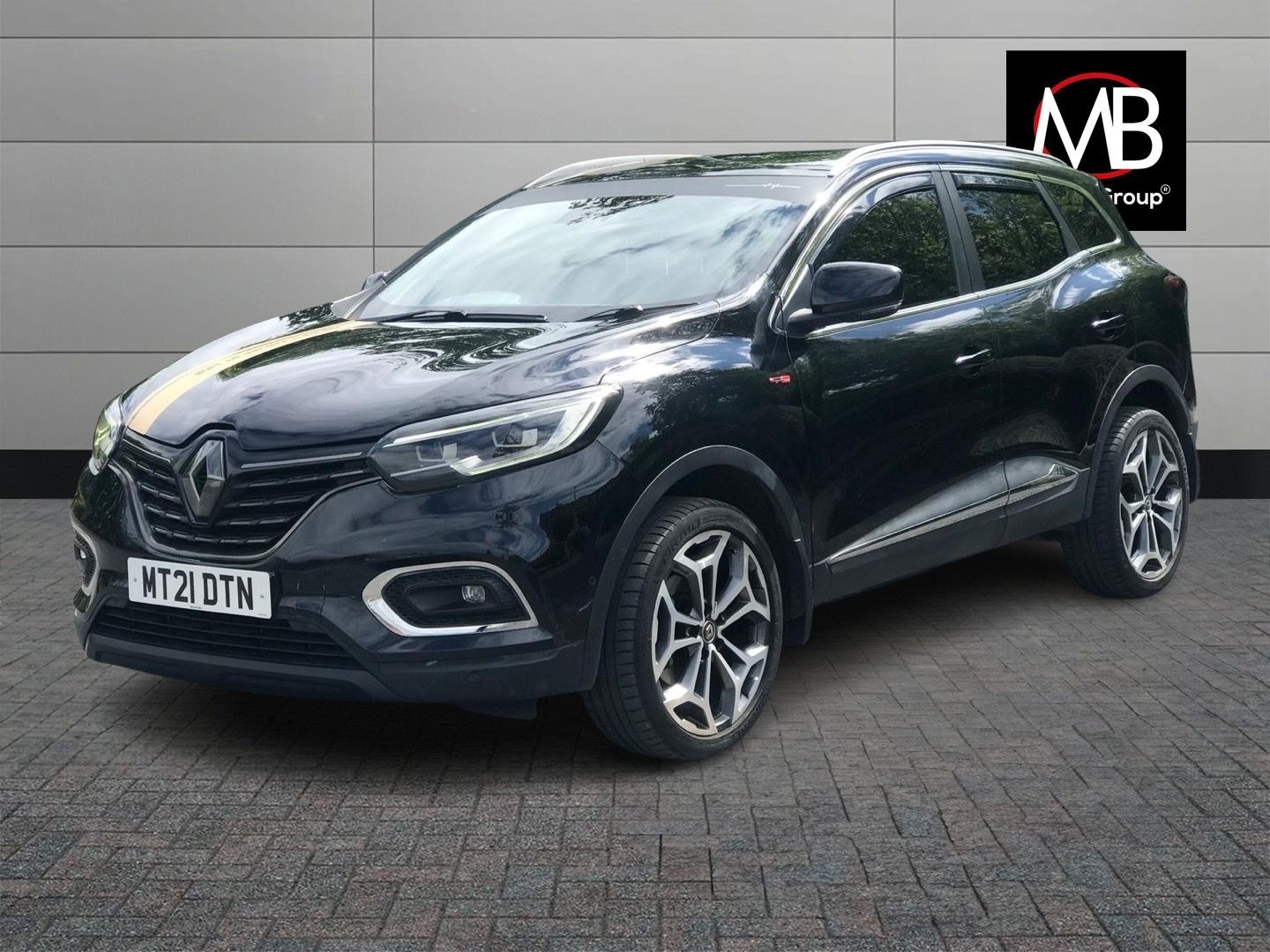 2021 Renault Kadjar 1.5 GT Line Blue dCi 115 MY19 (CAT S) for sale in the UK