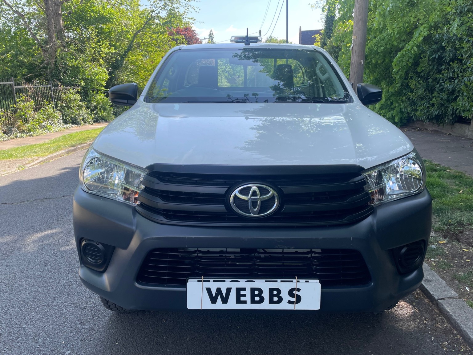 2020 Toyota HILUX 2.4 D-4D Active, exterior view 2