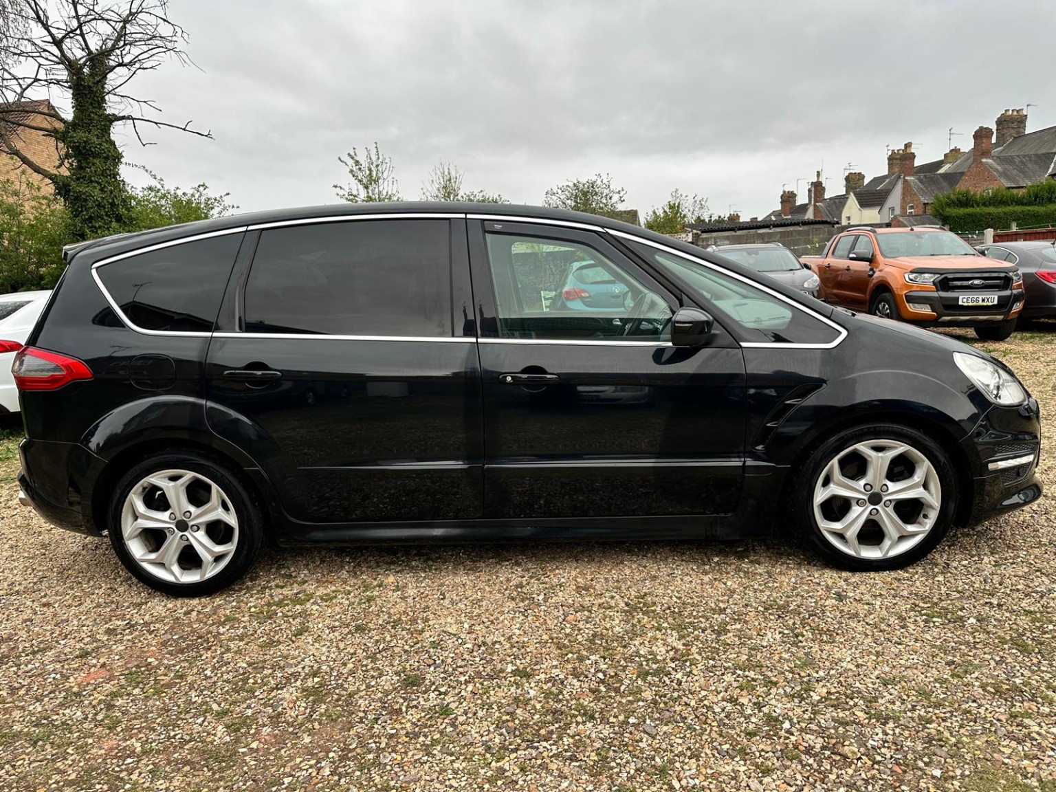 2012 Ford S-MAX 2.2 TDCi Titanium X Sport, exterior view 3