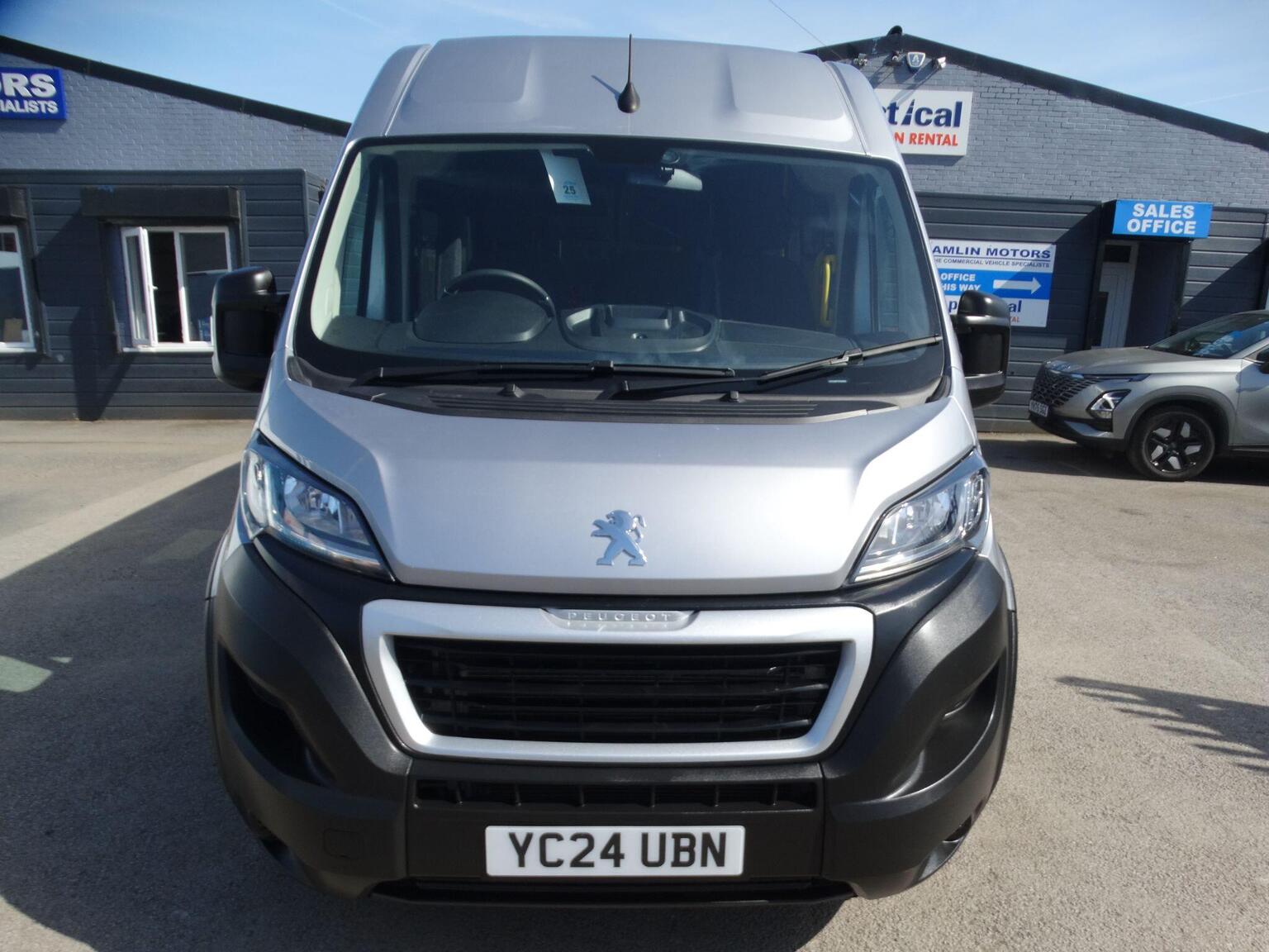 2024 Peugeot BOXER 2.0BLUE HDI 435 L4 XLWB MINIBUS LITE E6 for sale, exterior front view