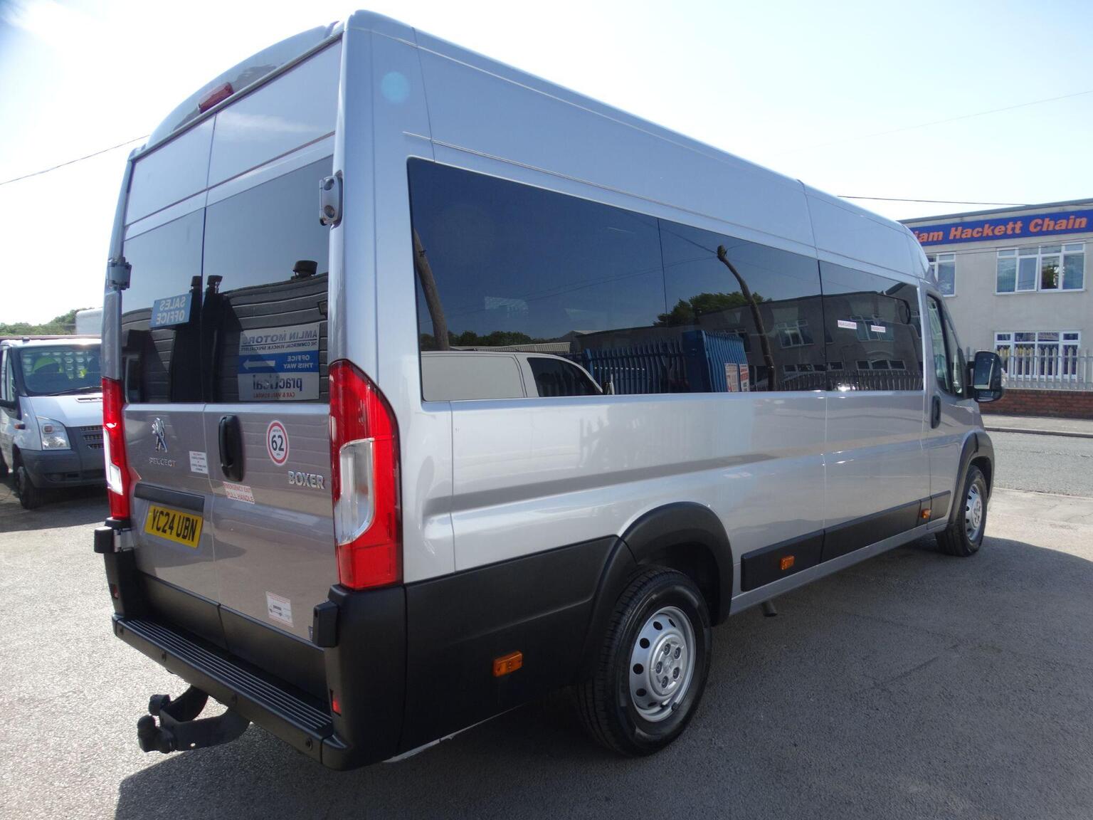 2024 Peugeot BOXER 2.0BLUE HDI 435 L4 XLWB MINIBUS LITE E6, exterior view 4