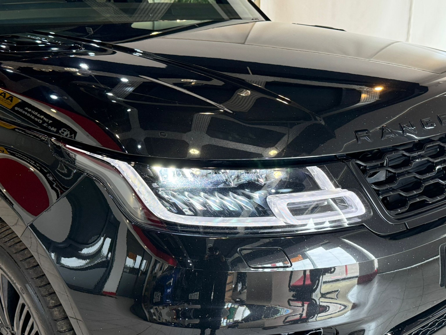 2019 Land Rover RANGE ROVER SPORT 3.0 SD V6 HSE Dynamic, exterior view 4