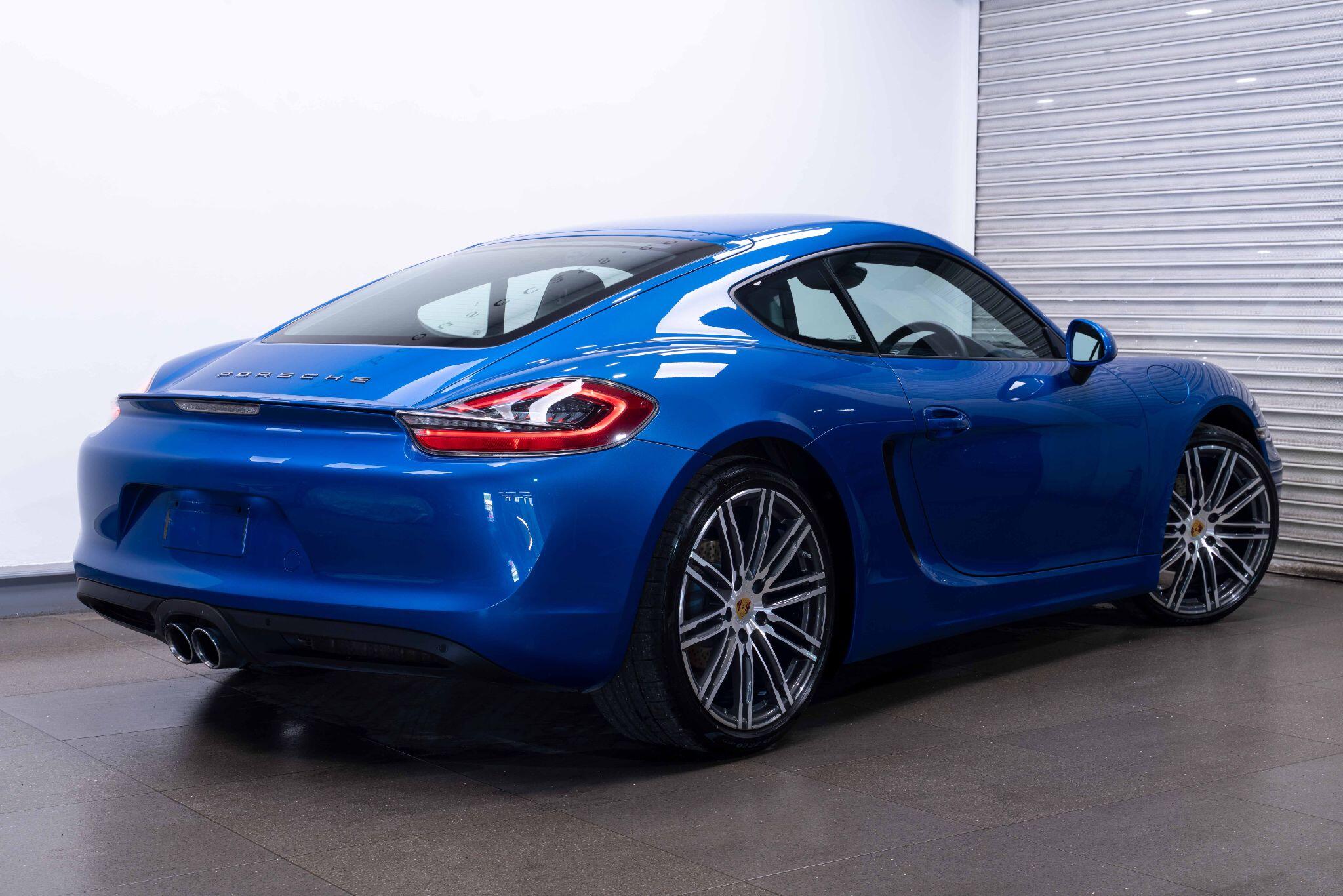 2016 Porsche Cayman 2.7 981 PDK Euro 6 (s/s) 2dr, exterior view 2