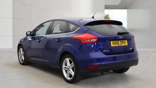 2016 Ford FOCUS 1.0 T EcoBoost Zetec Blue 5dr LOWTAX+SATNAV+8 STAMPS, exterior view 2
