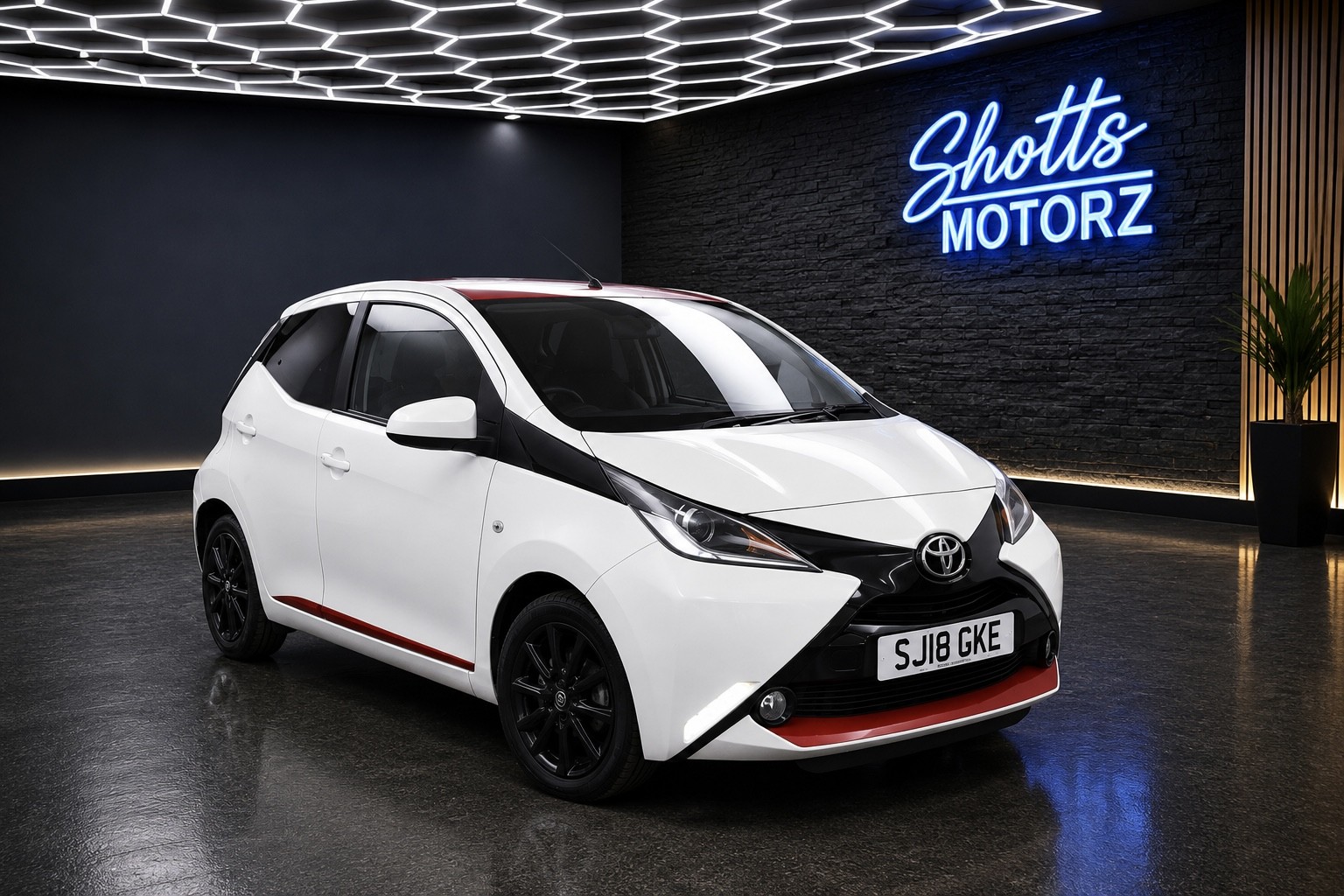 2018 Toyota AYGO 1.0 VVT-i x-press for sale, exterior front view