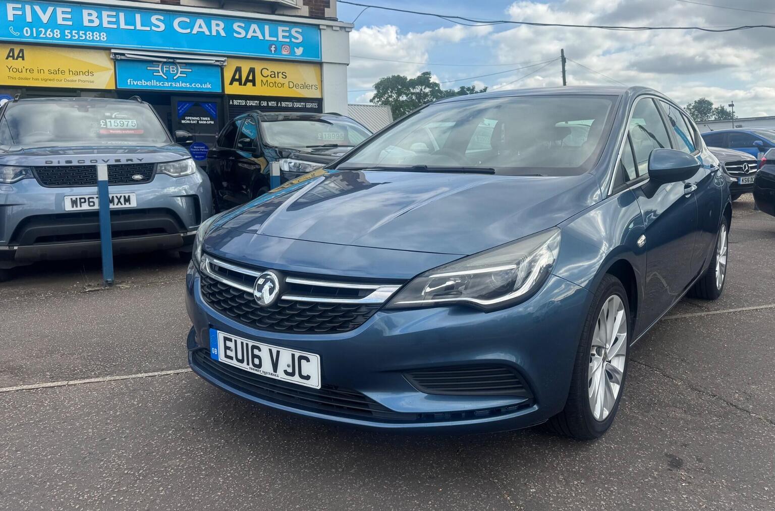 2016 Vauxhall ASTRA 1.6 CDTi ecoTEC BlueInjection Tech Line Euro 6 5dr for sale, exterior front view