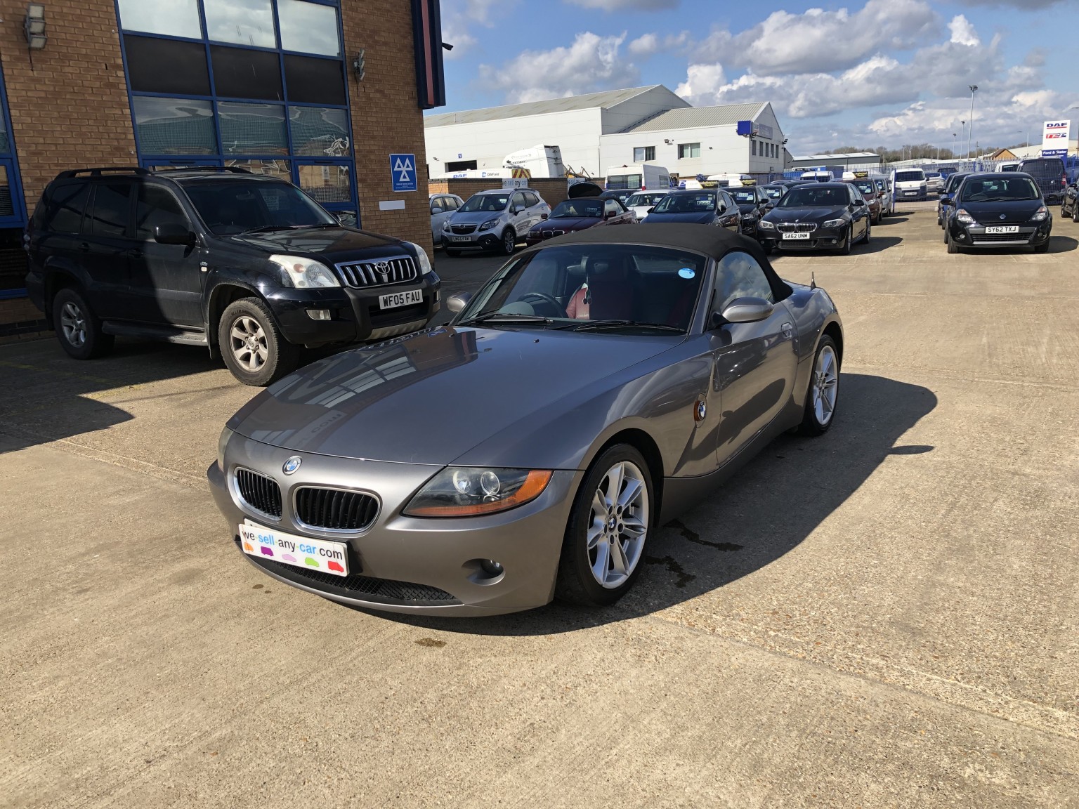 2003 BMW Z4 2.2 Z4 2.2i SE Roadster, exterior view 4