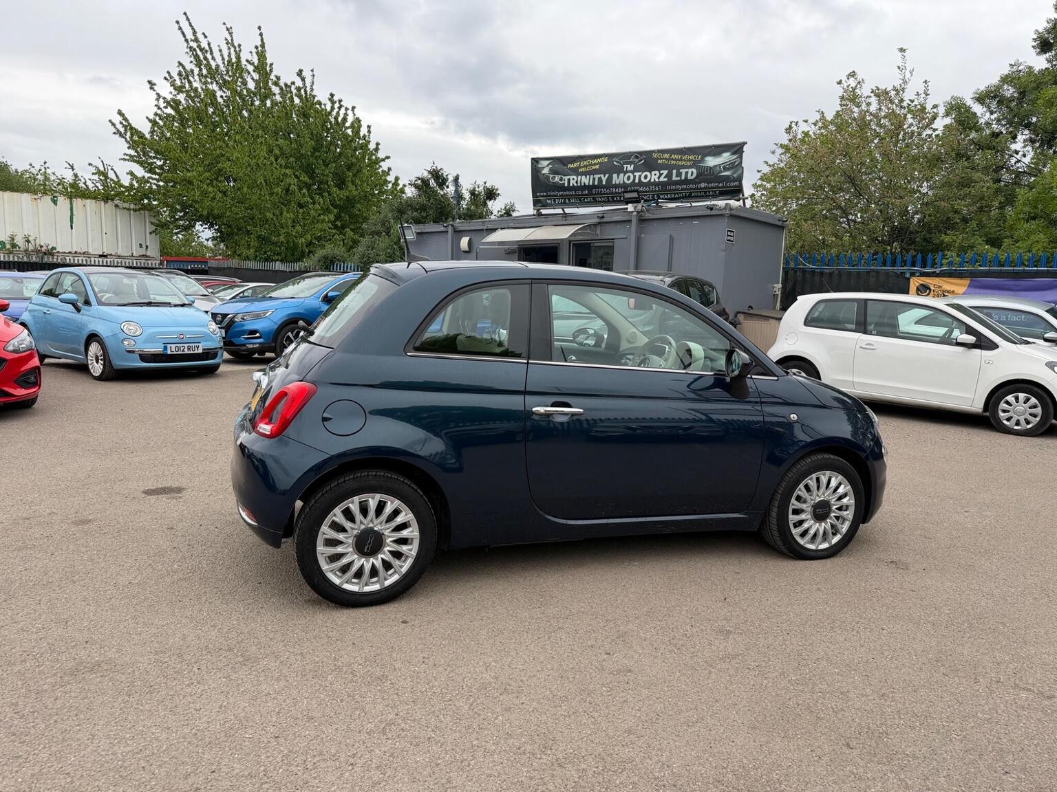 2016 Fiat 500 1.2 Lounge Euro 6 (s/s) 3dr, exterior view 3
