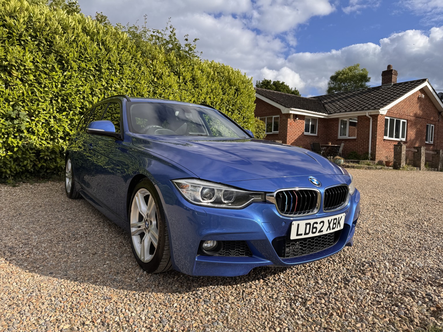 2012 BMW 3 SERIES 2.0 320d M Sport Touring, exterior view 2