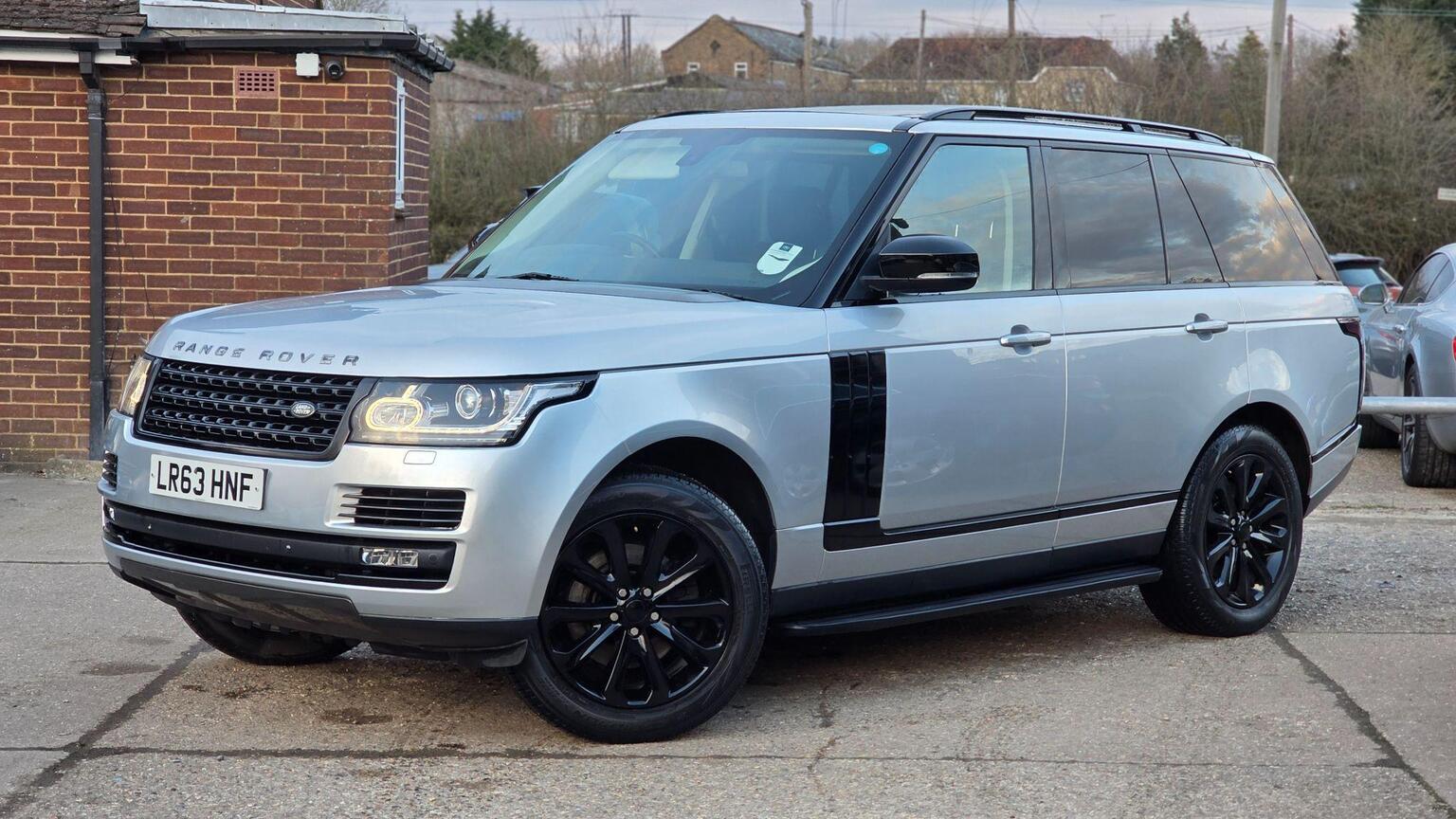 2013 LAND ROVER RANGE ROVER 3.0 TD V6 Vogue Auto 4WD Euro 5 (s/s) 5dr