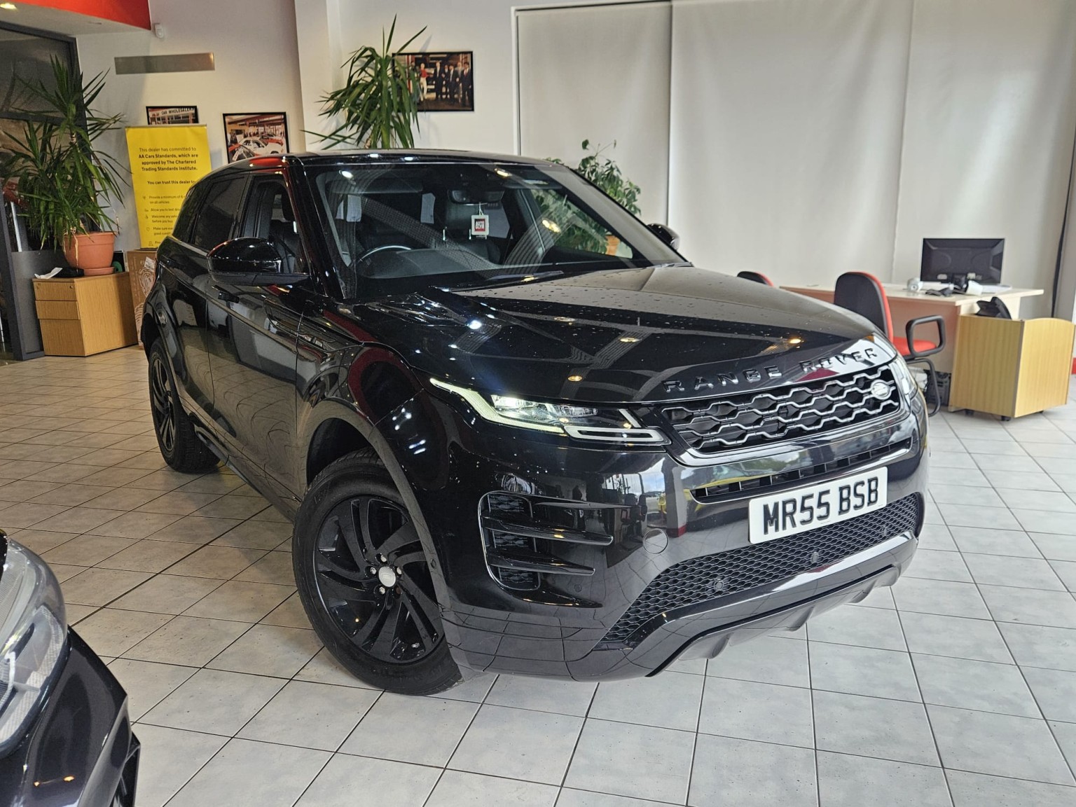 2019 Land Rover RANGE ROVER EVOQUE 2.0 D180 R-Dynamic S(CAT-S). for sale, exterior front view