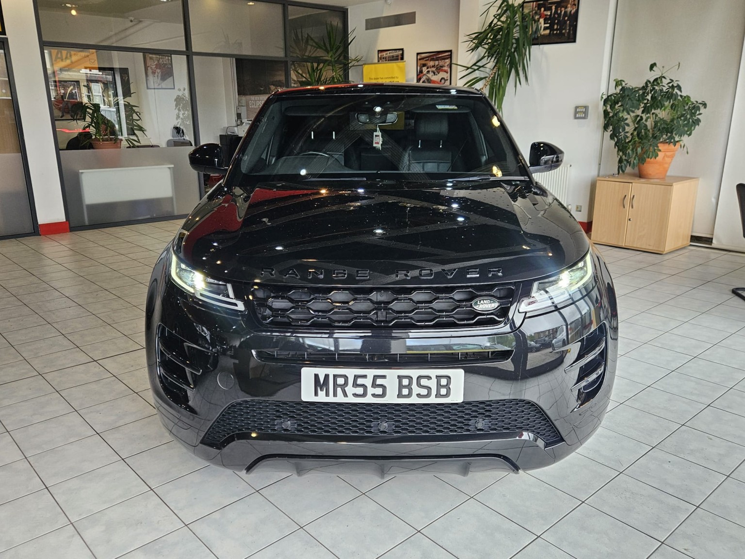 2019 Land Rover RANGE ROVER EVOQUE 2.0 D180 R-Dynamic S(CAT-S)., exterior view 2