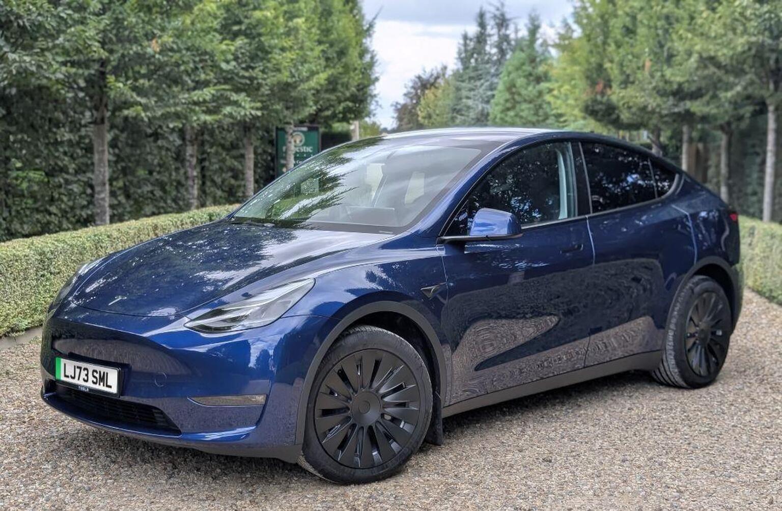2023 Tesla MODEL Y Auto RWD 5dr, exterior view 2