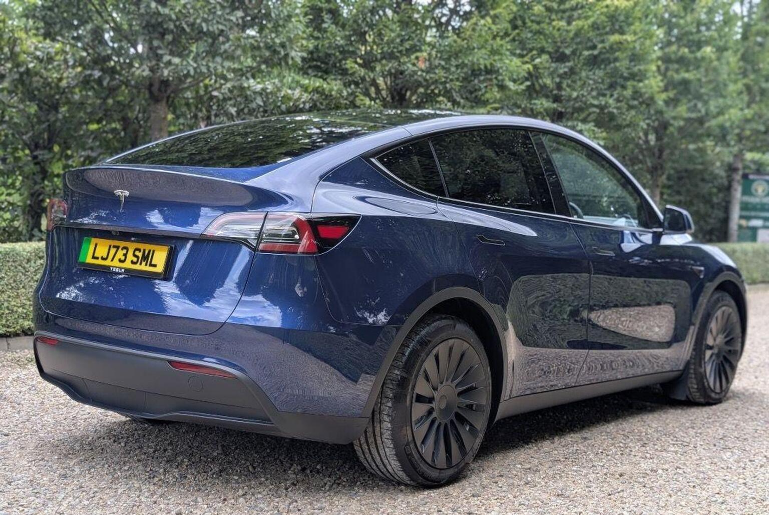 2023 Tesla MODEL Y Auto RWD 5dr, exterior view 3