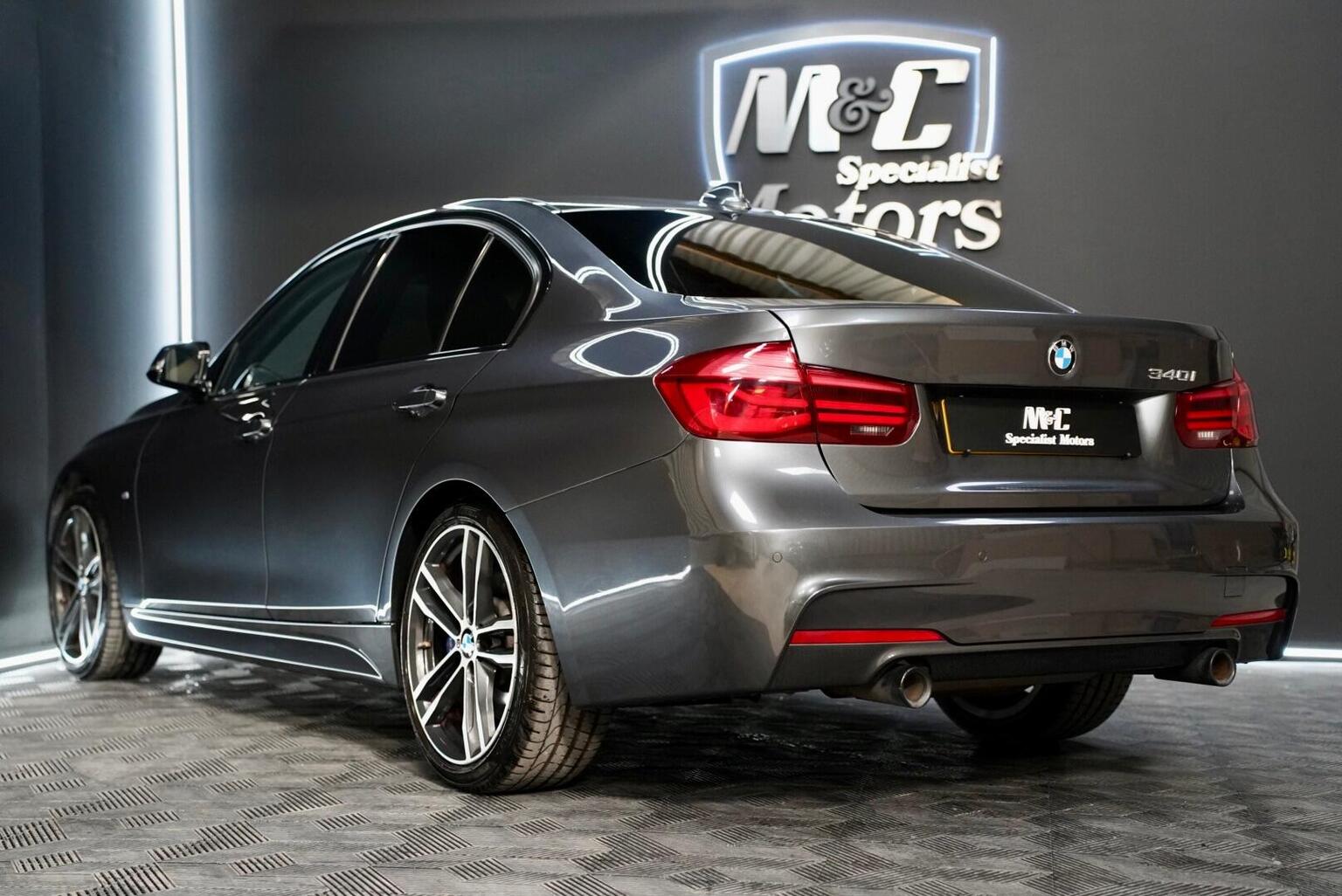 2017 BMW 3 SERIES 3.0 340i M Sport Shadow Edition Auto Euro 6 (s/s) 4dr, exterior view 3
