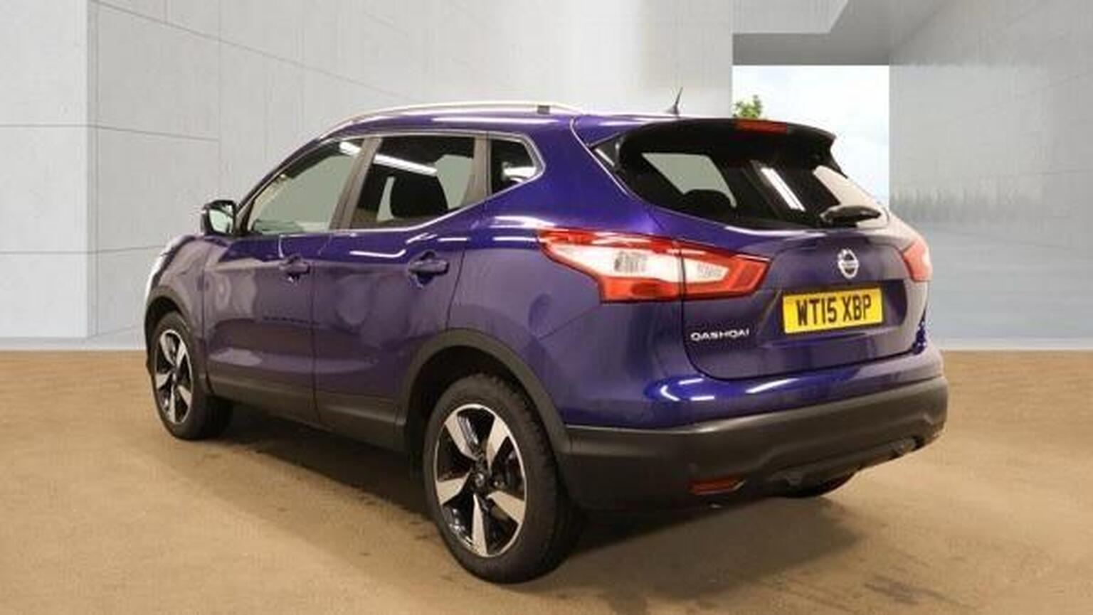 2015 Nissan QASHQAI 1.2 DIG-T n-tec+ XTRON 2WD Euro 5 (s/s) 5dr, exterior view 4