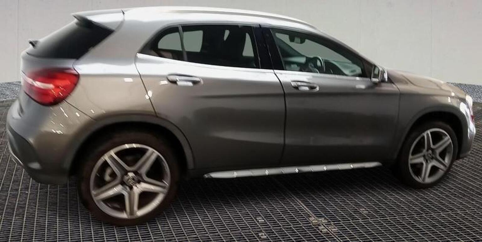2019 Mercedes-Benz GLA 1.6 GLA180 AMG Line Edition 7G-DCT Euro 6 (s/s) 5dr, exterior view 3