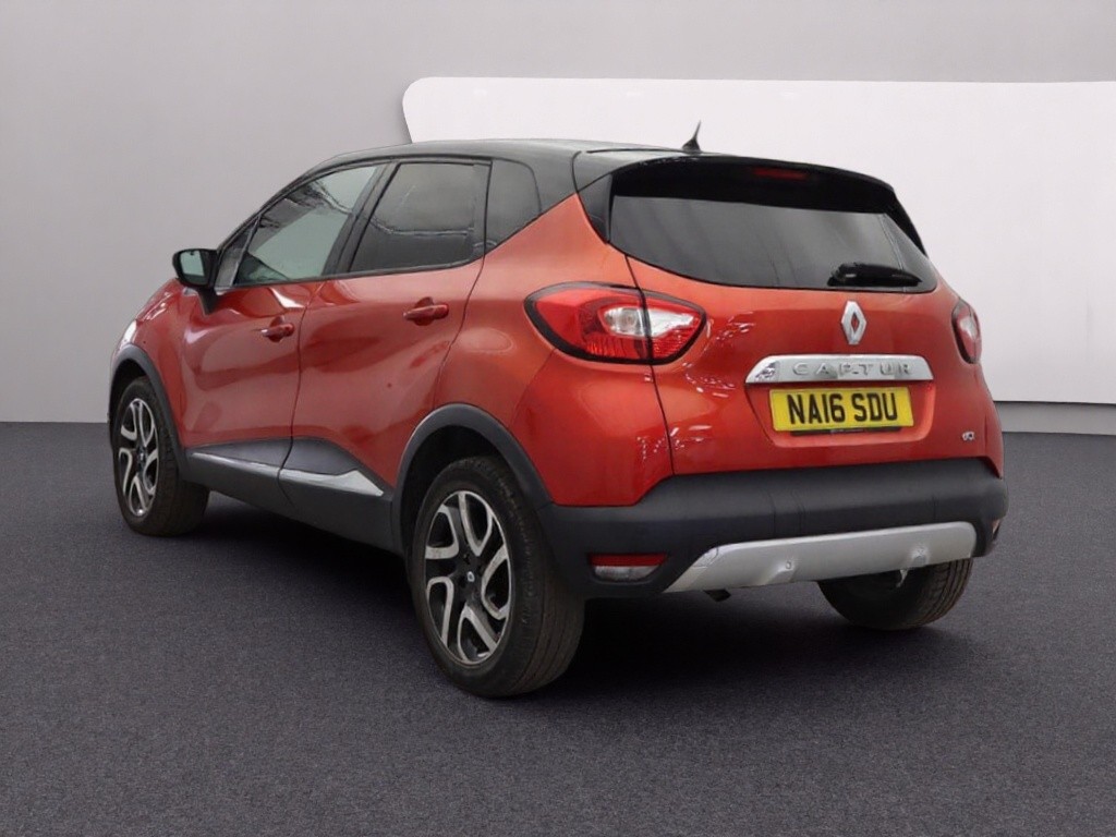 2016 Renault CAPTUR 1.5 Signature Nav dCi 90 Auto, exterior view 3