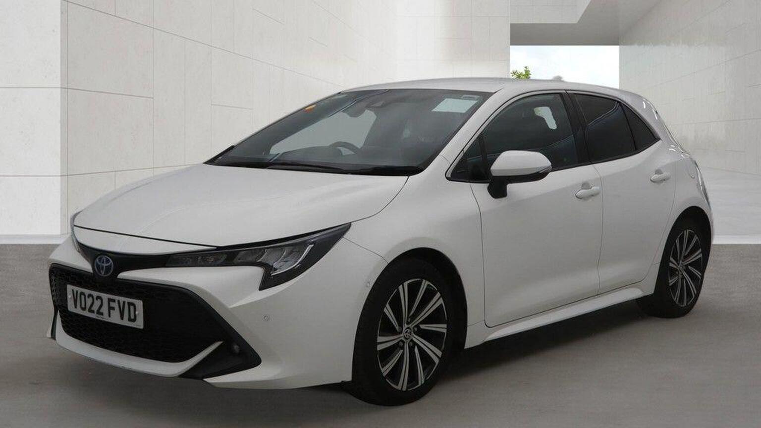 2022 Toyota COROLLA 1.8 VVT-h Design CVT Euro 6 (s/s) 5dr, exterior view 3