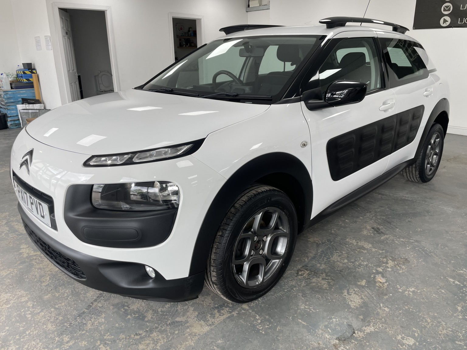 2017 CITROEN C4 CACTUS 1.2 PureTech Feel