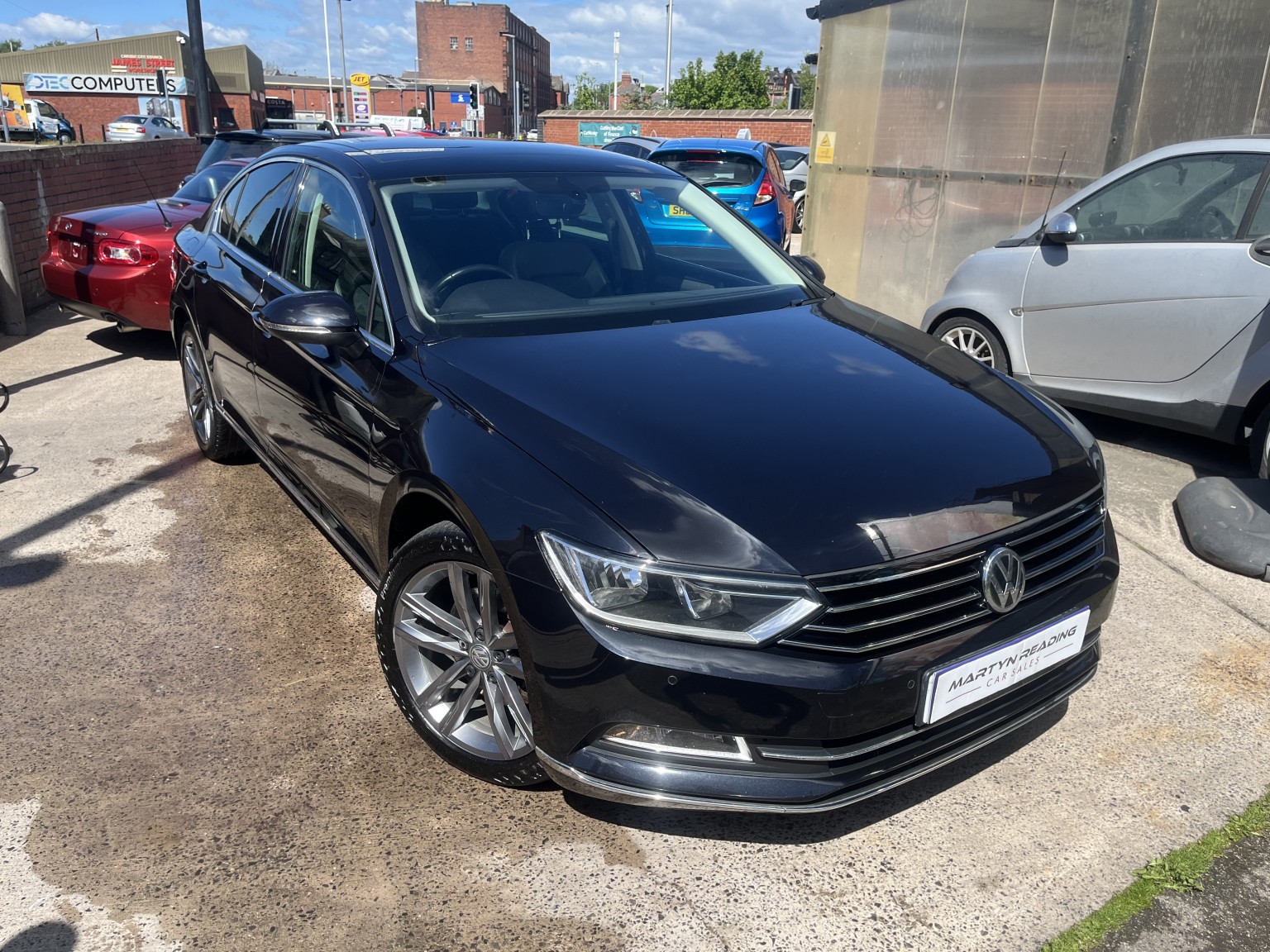 2017 Volkswagen PASSAT 2.0 TDI GT, exterior view 2