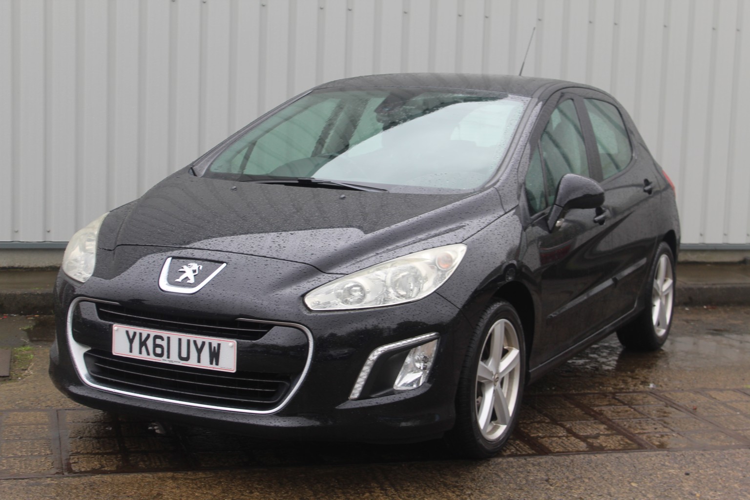 2011 Peugeot 308 Activ 1.6HDI, exterior view 2