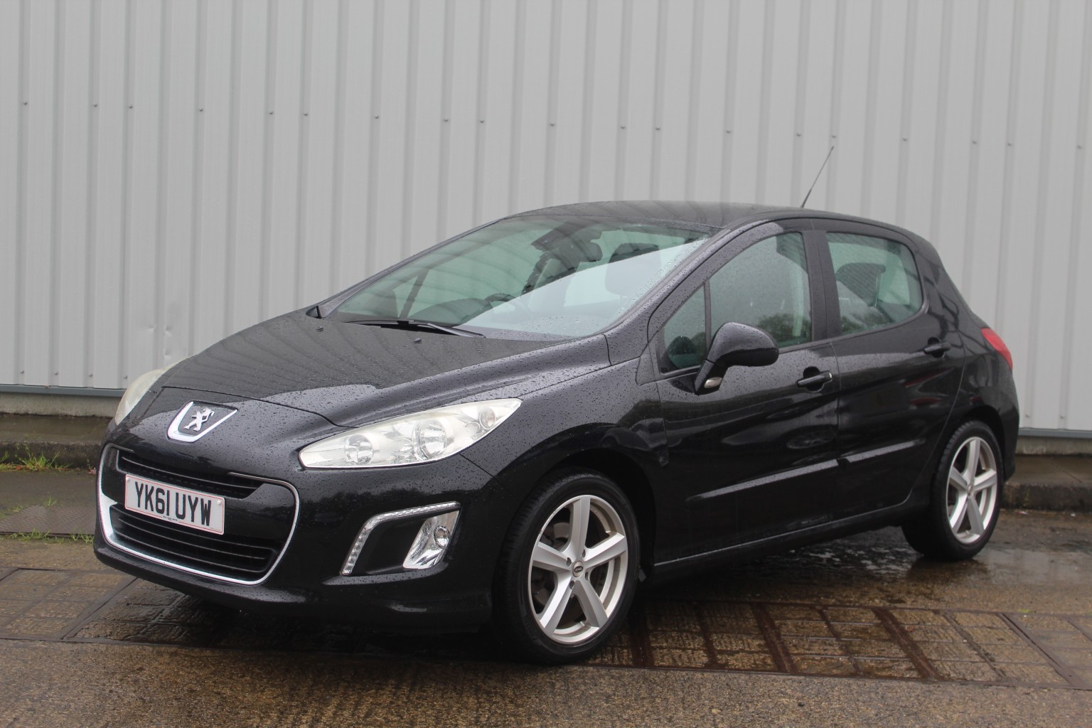 2011 Peugeot 308 Activ 1.6HDI, exterior view 4