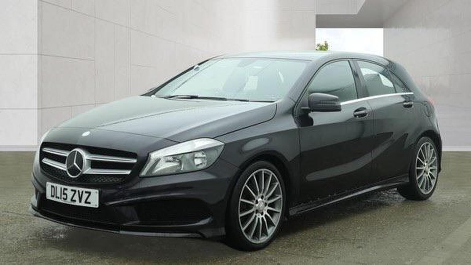 2015 Mercedes-Benz A CLASS 1.6 A200 AMG Sport Euro 6 (s/s) 5dr, exterior view 2