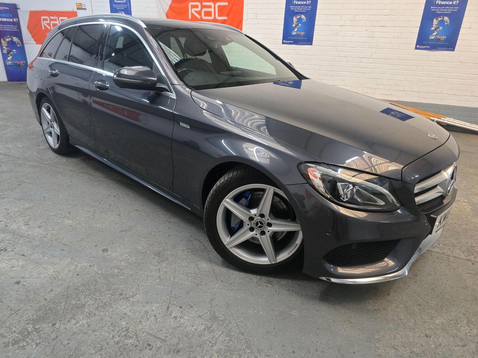 2016 Mercedes-Benz C CLASS 2.1 C250d AMG Line (Premium Plus) 7G-Tronic+ Euro 6 (s/s) 5dr, exterior view 2