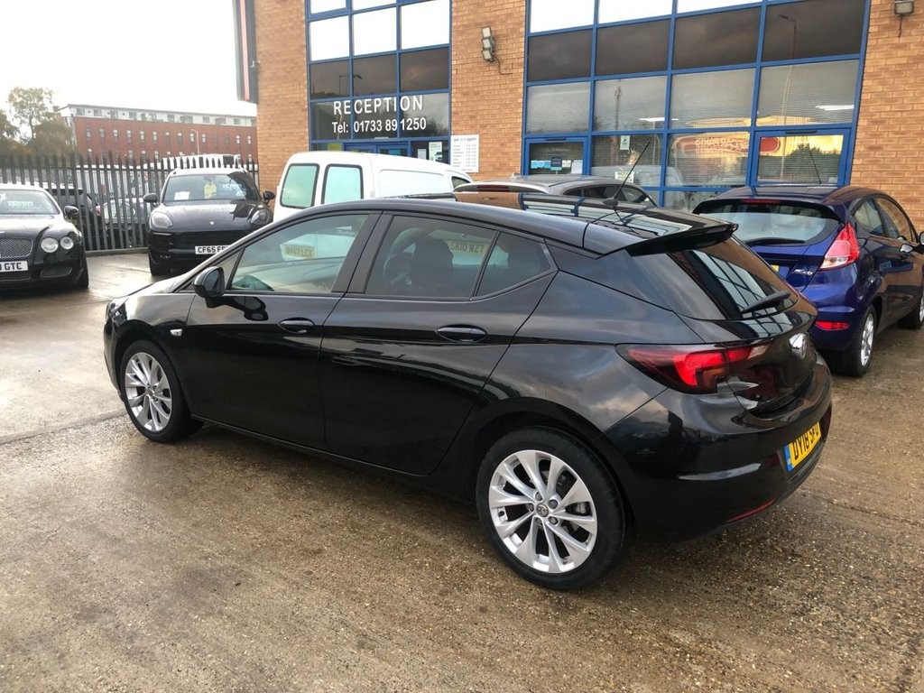 2018 Vauxhall ASTRA 1.4 i Design, exterior view 4