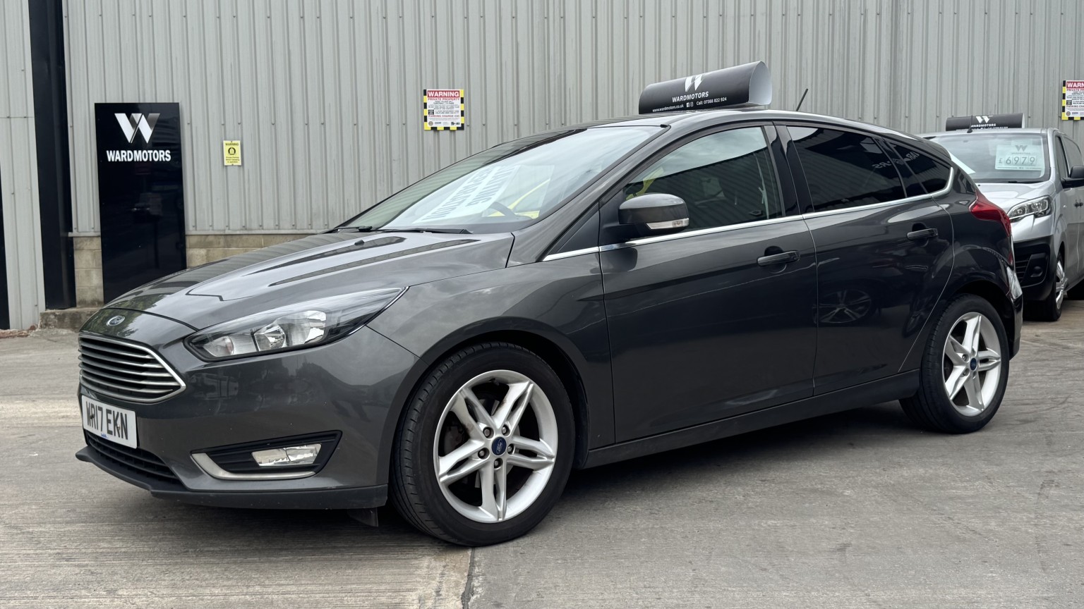 2017 Ford FOCUS 1.0 T EcoBoost Titanium Grey 5dr 1 KEEPER+SATNAV+12 STAMPS for sale, exterior front view