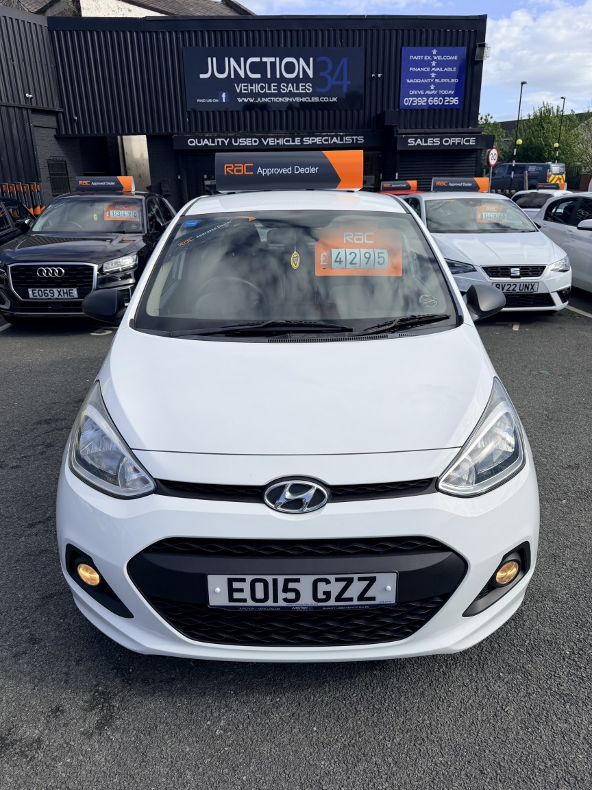 2015 Hyundai I10 1.0 S, exterior view 3