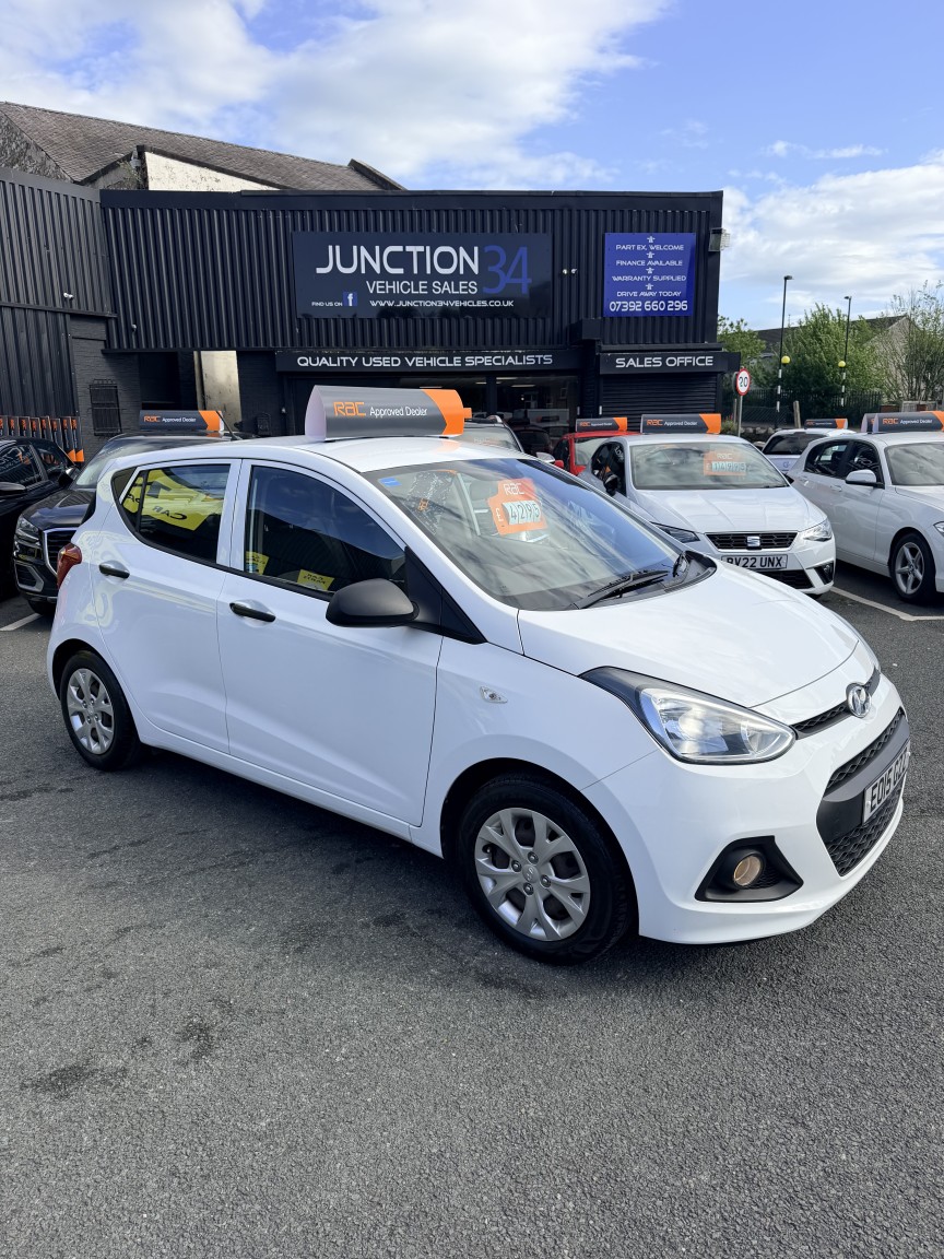 2015 Hyundai I10 1.0 S, exterior view 4