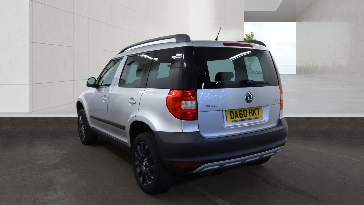 2010 Skoda YETI 1.8 TSI SE, exterior view 4