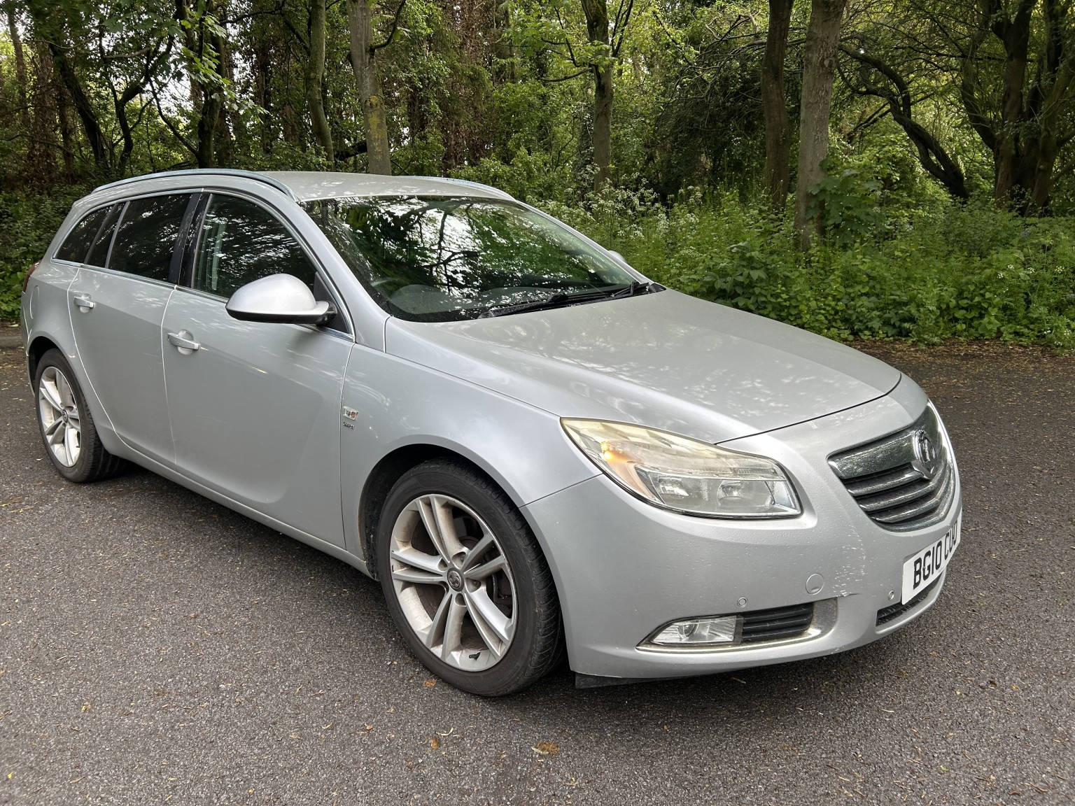 2010 Vauxhall INSIGNIA 2.0 CDTi SRi Nav, exterior view 2