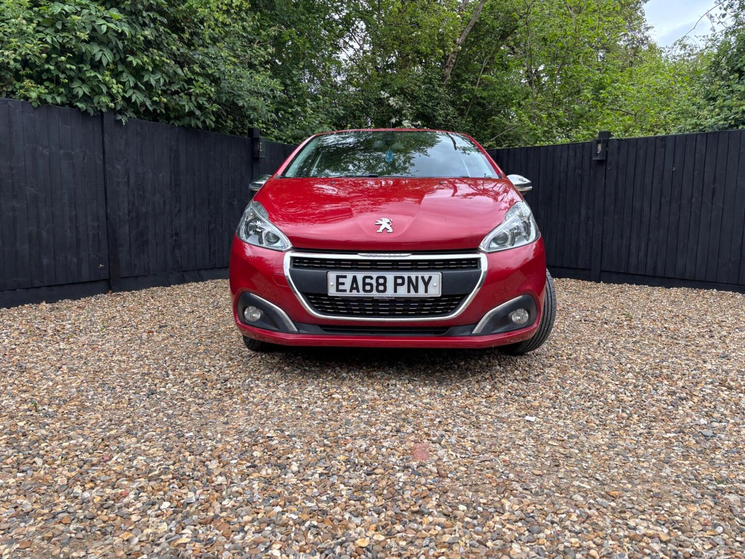 2019 Peugeot 208 1.2 PureTech Signature Euro 6 (s/s) 5dr, exterior view 4