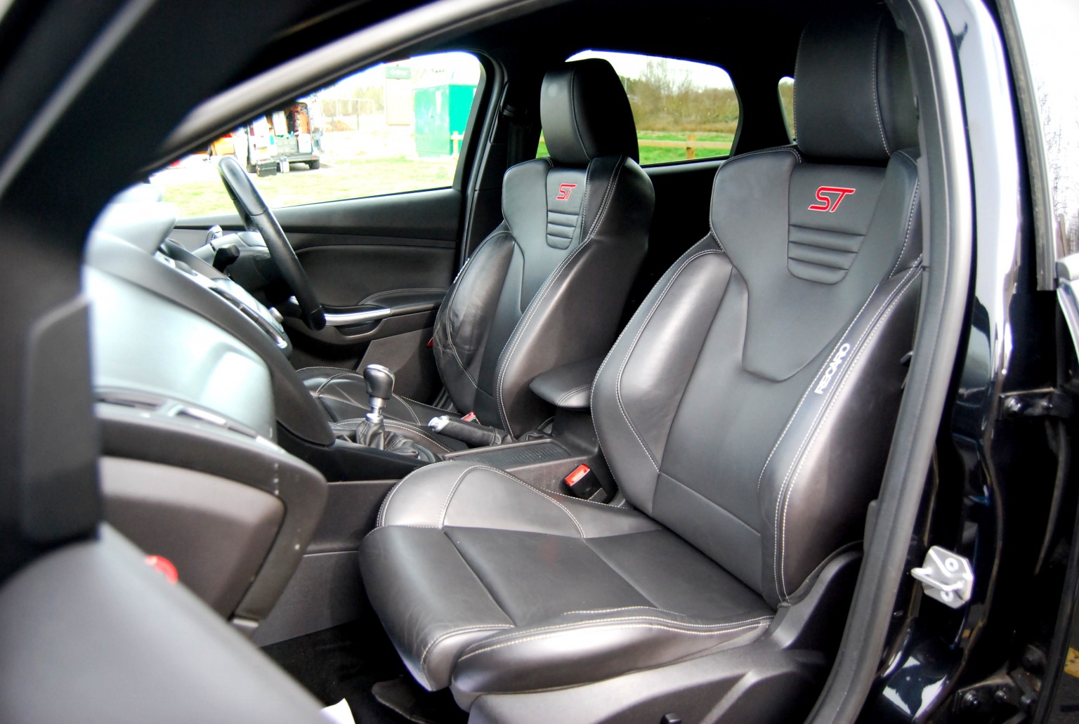 2015 Ford FOCUS ST-3 2.0 EcoBoost - 44,800 miles - Sat Nav, Camera, 19inch Alloys - FSH - Unmodified - Black - SOLD, exterior view 4