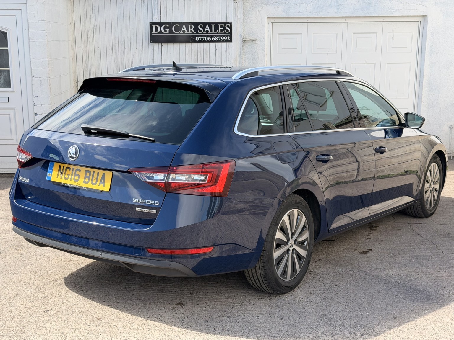 2016 Skoda SUPERB 1.6 TDI GreenLine SE L Executive, exterior view 3