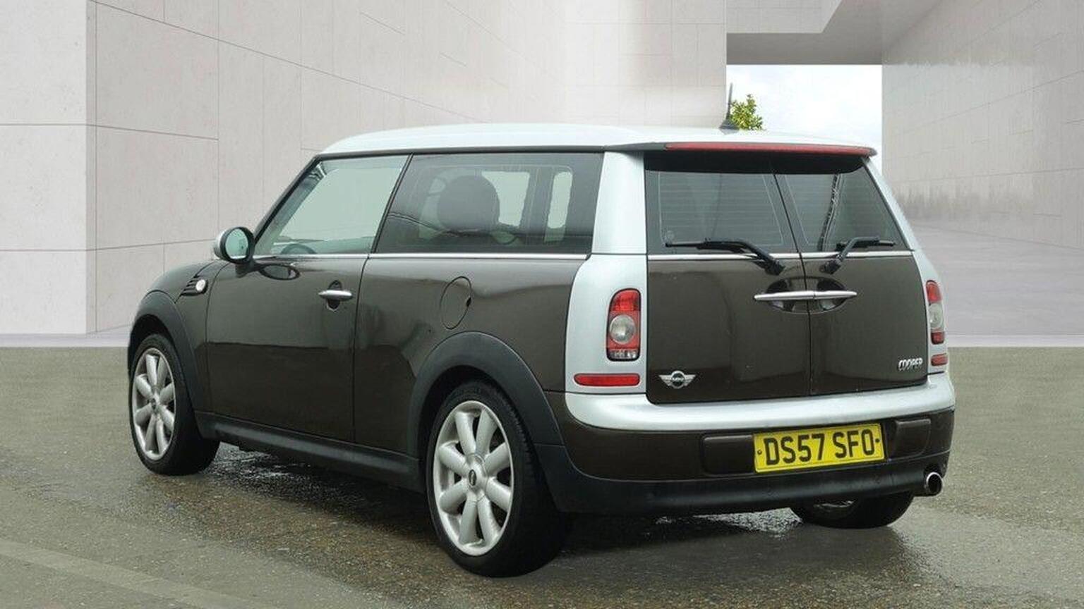 2007 MINI CLUBMAN 1.6 Cooper Euro 4 5dr, exterior view 3